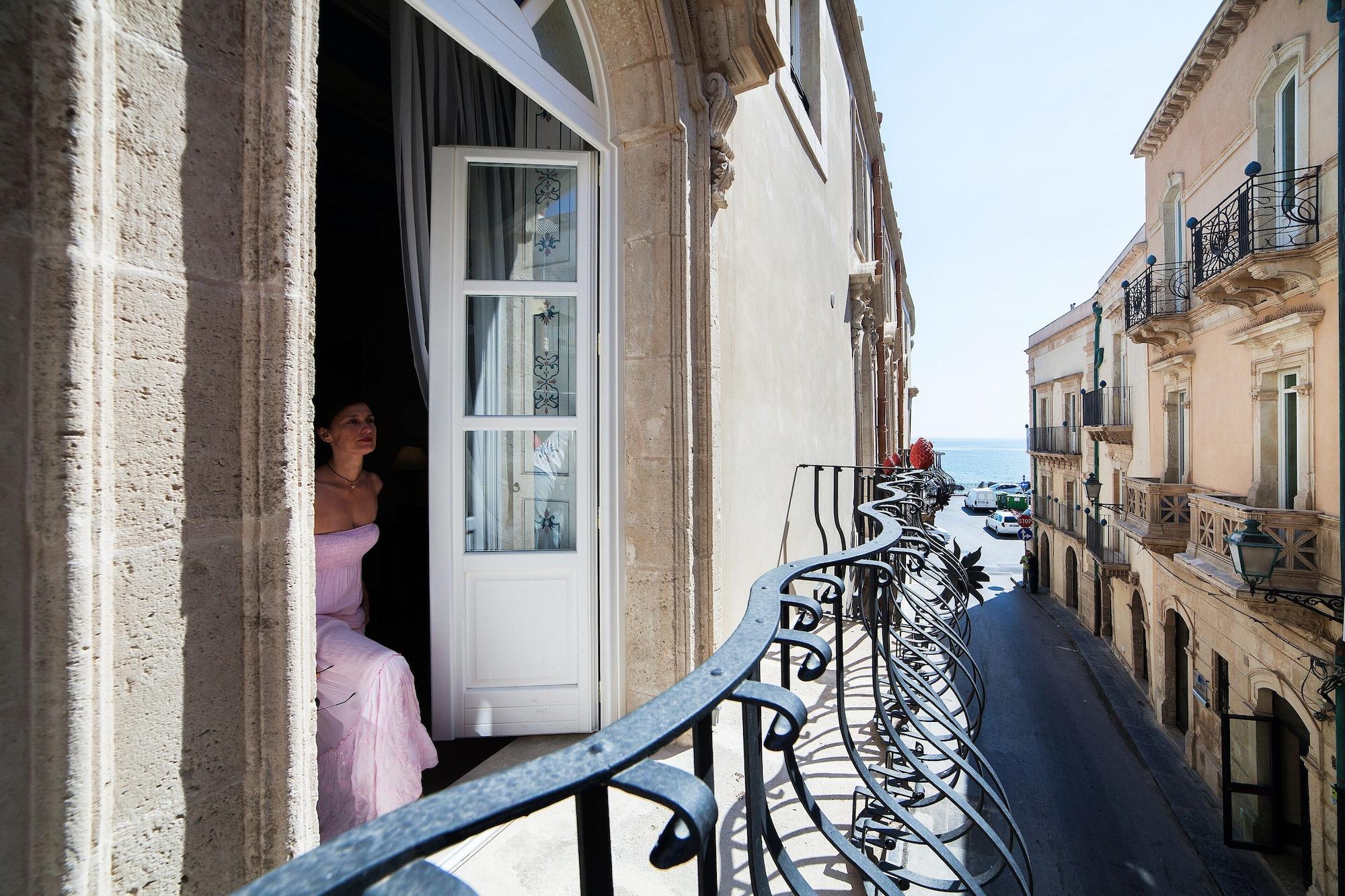 Algila Ortigia Charme Hotel Syracuse Exterior foto